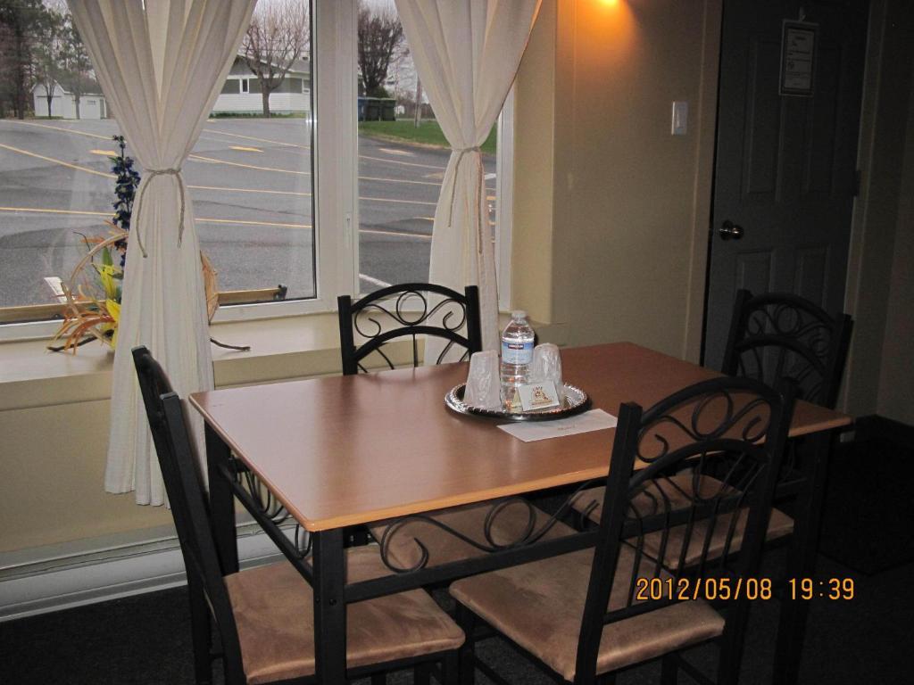 Motel Parc Beaumont Inc. Kamer foto